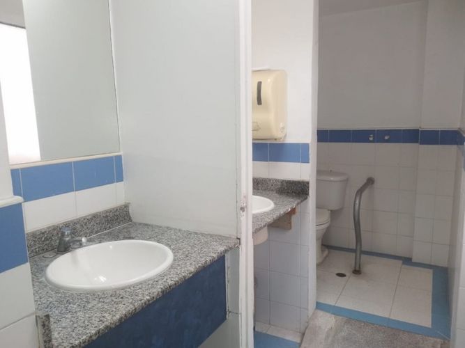 Oficina en arriendo en Camparola, Itagüí, 300 m² · foto 16 de 18