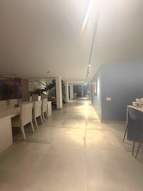 Casa de 5 alcobas en venta en Los Colores, Medellín, 630 m² · foto 4 de 21