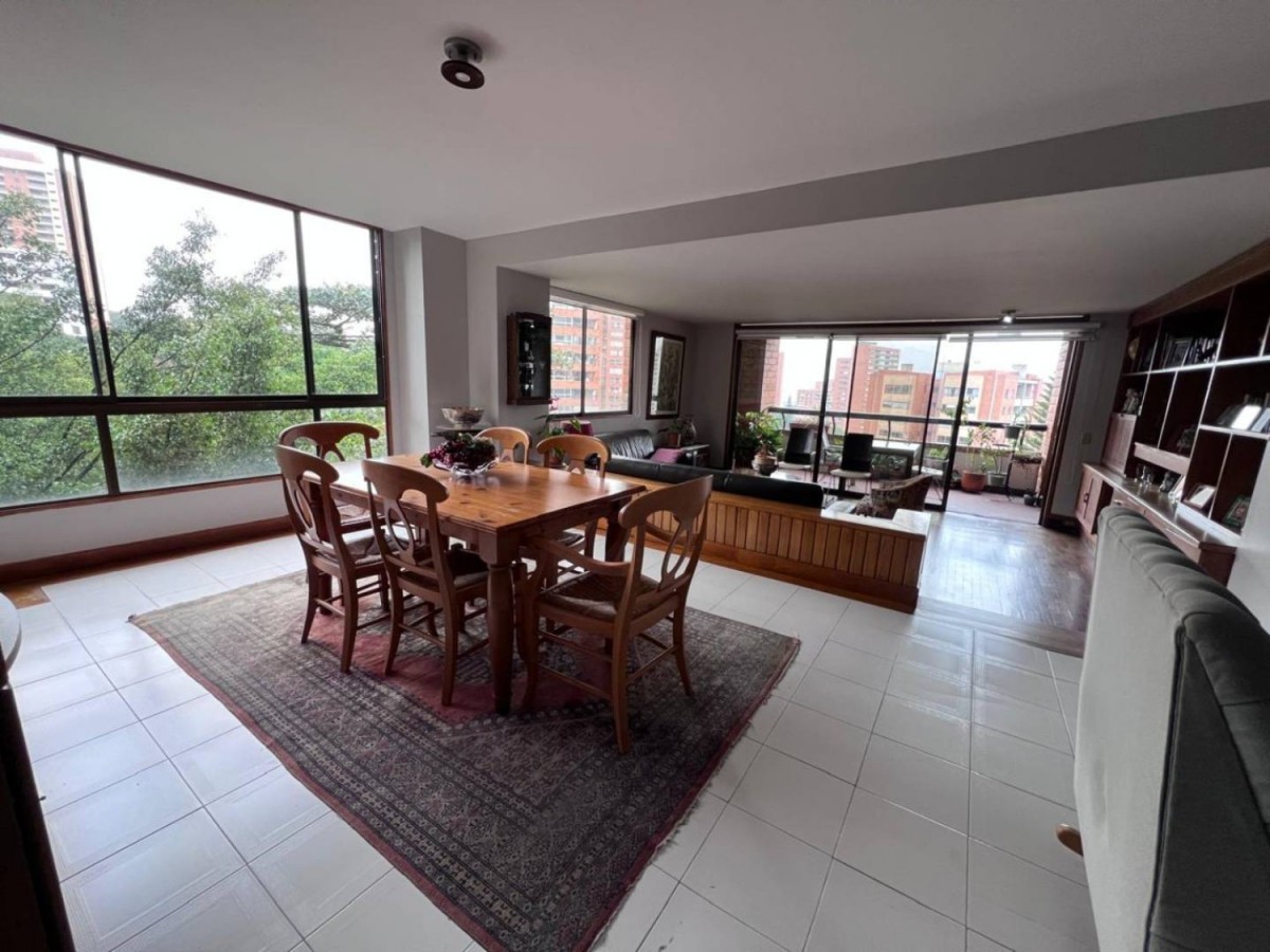 Apartment for sale in El Poblado, Medellín 2