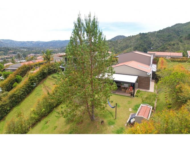 Casa de 5 alcobas en venta en Pantanillo, El Retiro, 390 m² · foto 6 de 23