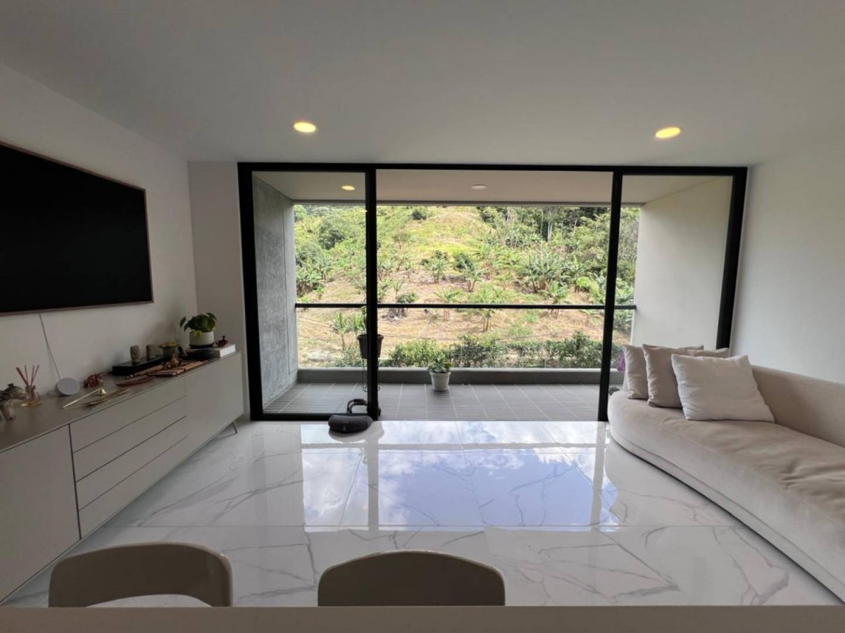 Apartamento en venta en El Trianon, Envigado · foto 2 de 23