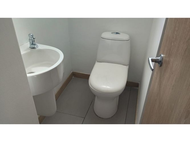 Oficina en arriendo en Los Alpes, Pereira, 82 m² · foto 18 de 18