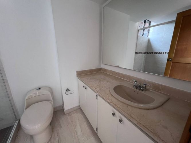 Apartamento de 4 alcobas en venta en La Tomatera, Medellín, 260 m² · foto 14 de 24