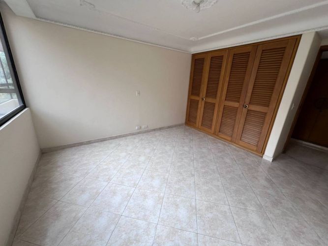 Apartamento de 4 alcobas en venta en La Tomatera, Medellín, 260 m² · foto 16 de 24