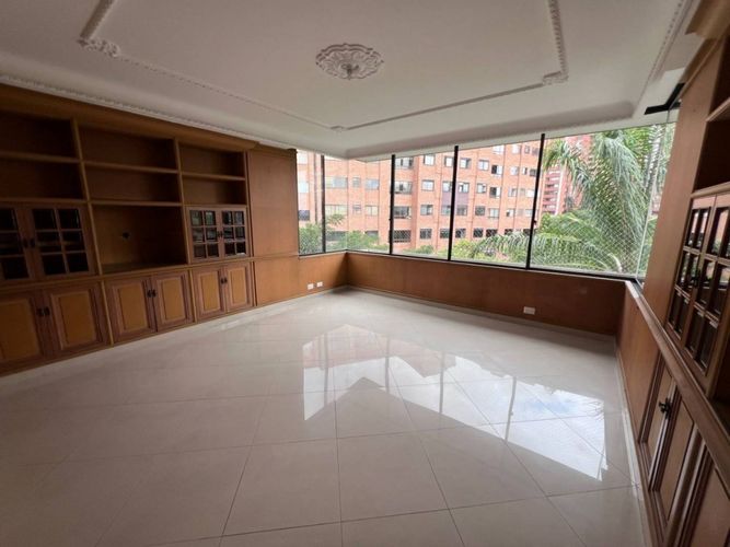 Apartamento de 4 alcobas en venta en La Tomatera, Medellín, 260 m² · foto 22 de 24