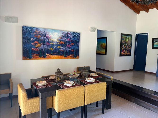 Casa de 4 alcobas en venta en El Chuscal, El Retiro, 380 m² · foto 2 de 13