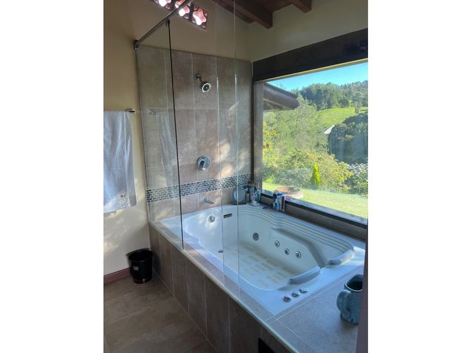 Casa de 4 alcobas en venta en El Chuscal, El Retiro, 380 m² · foto 9 de 13