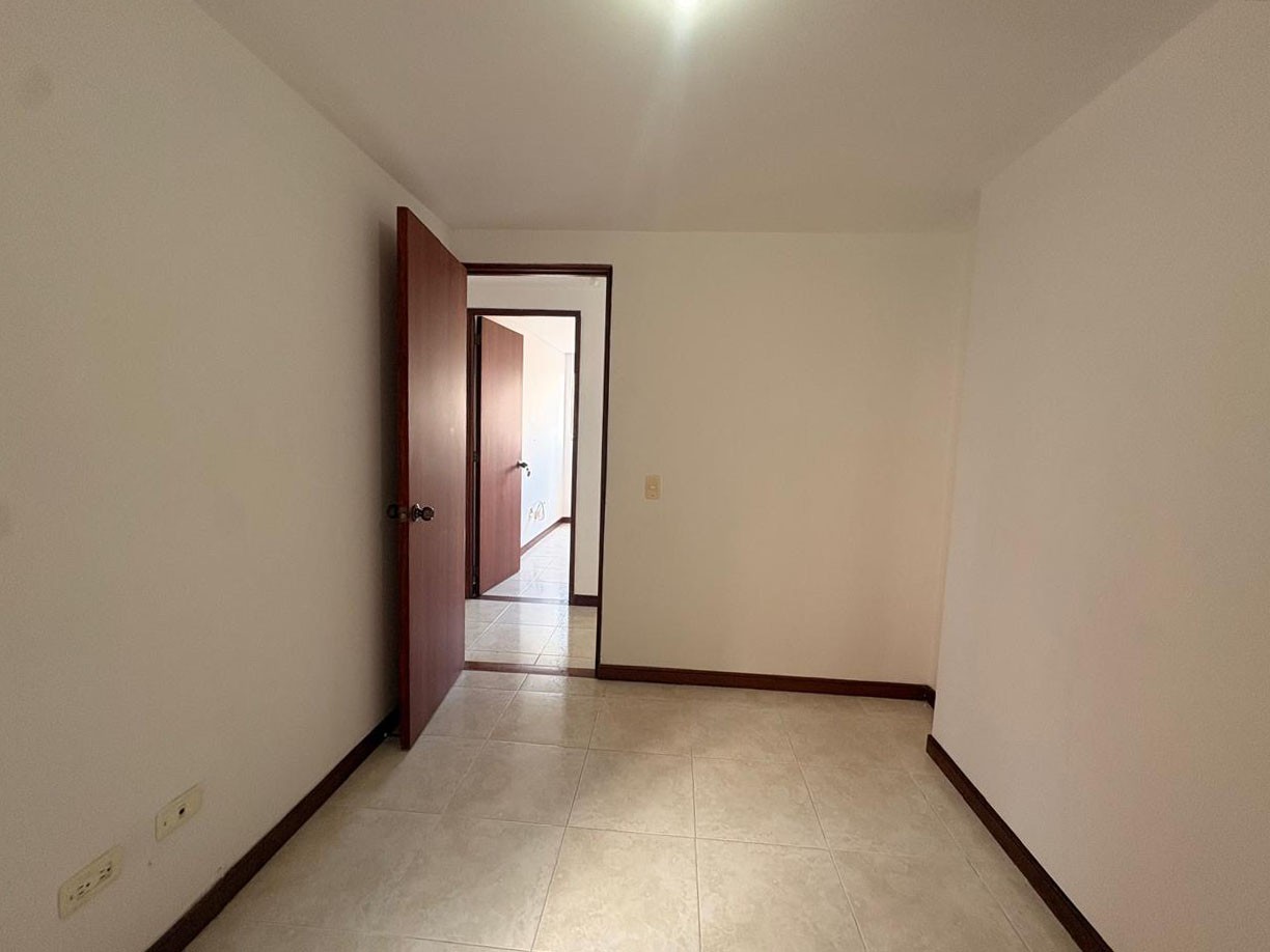 Apartamento en arriendo en Llano Grande, Rionegro · foto 7 de 15