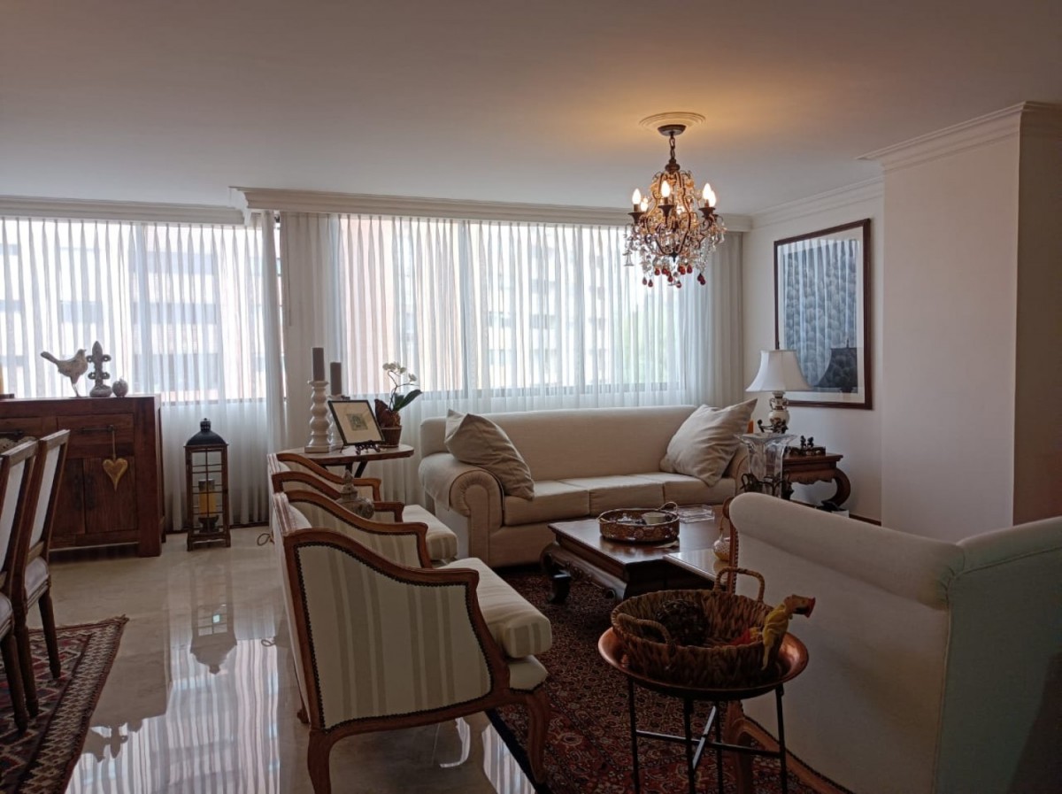Apartamento en venta en Los Balsos, Medellín 4