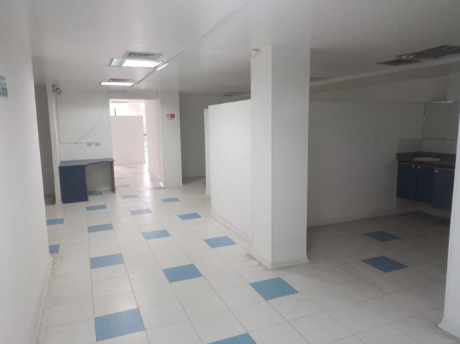 Oficina en arriendo en Camparola, Itagüí, 380 m² · foto 5 de 18