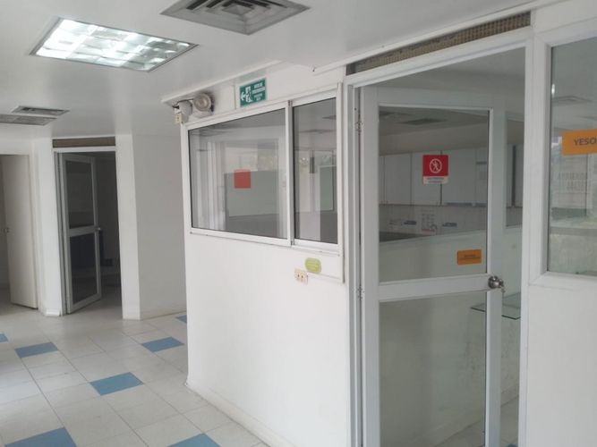 Oficina en arriendo en Camparola, Itagüí, 380 m² · foto 7 de 18