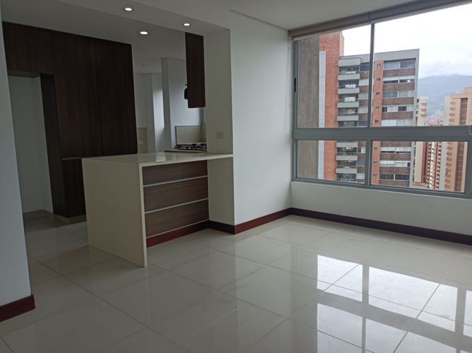 Apartamento de 3 alcobas en arriendo en Santa Maria De Los Angeles, Medellín, 125 m² · foto 2 de 24
