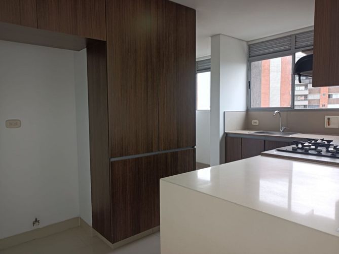 Apartamento de 3 alcobas en arriendo en Santa Maria De Los Angeles, Medellín, 125 m² · foto 5 de 24