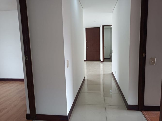 Apartamento de 3 alcobas en arriendo en Santa Maria De Los Angeles, Medellín, 125 m² · foto 10 de 24
