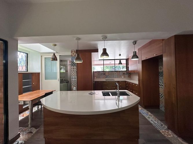 Casa de 4 alcobas en arriendo en El Poblado, Medellín, 250 m² · foto 4 de 20