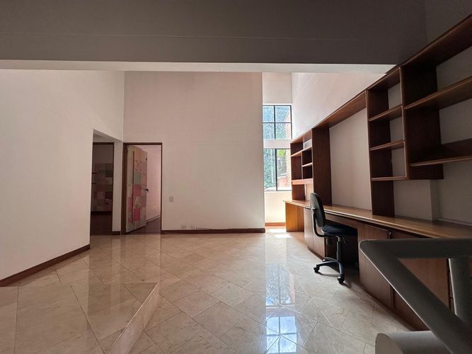Casa de 4 alcobas en arriendo en El Poblado, Medellín, 250 m² · foto 9 de 20