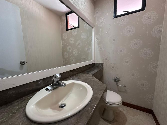 Casa de 4 alcobas en arriendo en El Poblado, Medellín, 250 m² · foto 20 de 20