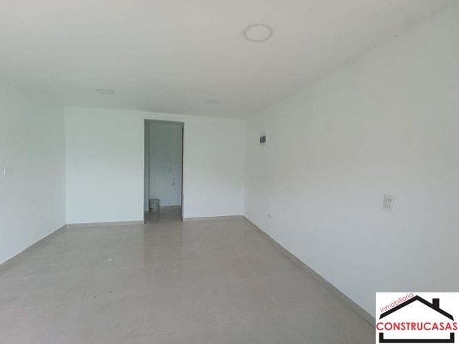 Local en arriendo en Urbanizacion Villa Verde, Medellín, 25 m² · foto 5 de 8