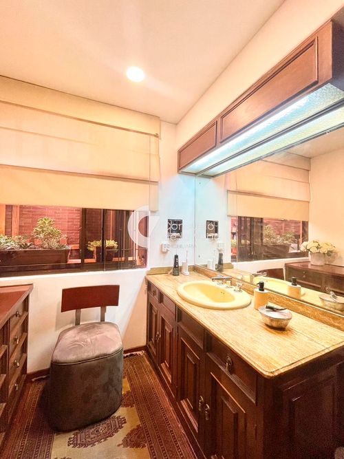 Apartamento de 3 alcobas en arriendo en Chico Norte, Bogotá, 300 m² · foto 8 de 17