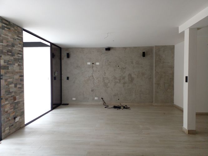 Casa de 4 alcobas en venta en El Poblado, Medellín, 300 m² · foto 2 de 20