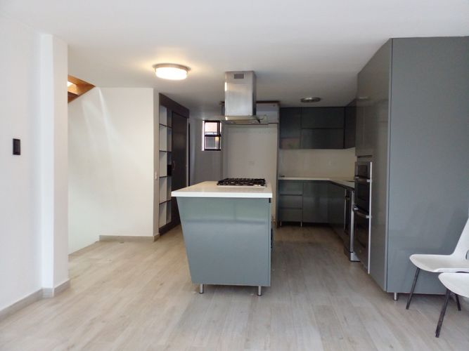 Casa de 4 alcobas en venta en El Poblado, Medellín, 300 m² · foto 4 de 20