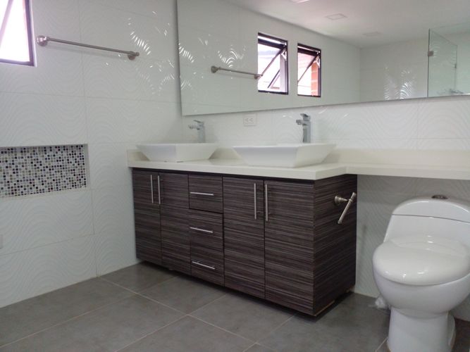 Casa de 4 alcobas en venta en El Poblado, Medellín, 300 m² · foto 18 de 20
