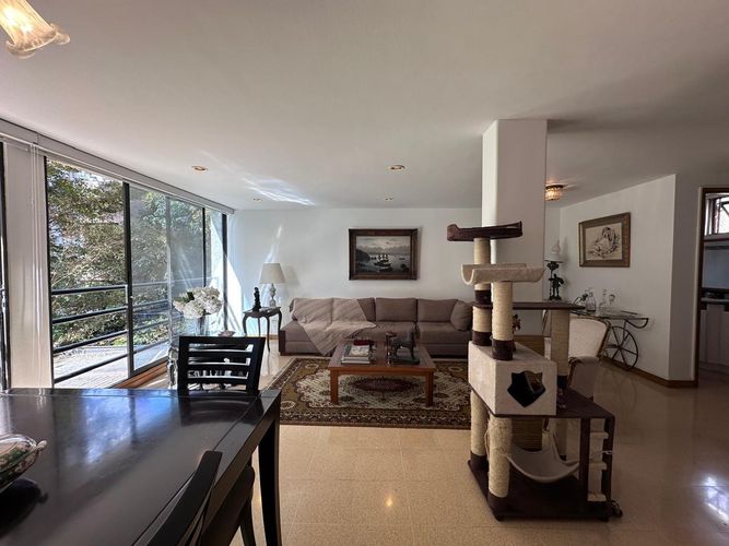 Casa de 4 alcobas en venta en El Poblado, Medellín, 210 m² · foto 2 de 19