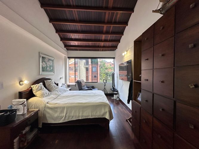 Casa de 4 alcobas en venta en El Poblado, Medellín, 210 m² · foto 11 de 19