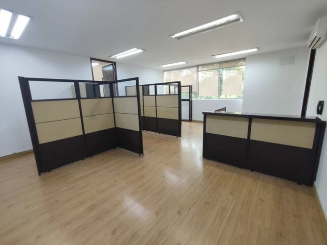 Oficina en arriendo en La Aguacatala, Medellín, 73 m² · foto 3 de 14
