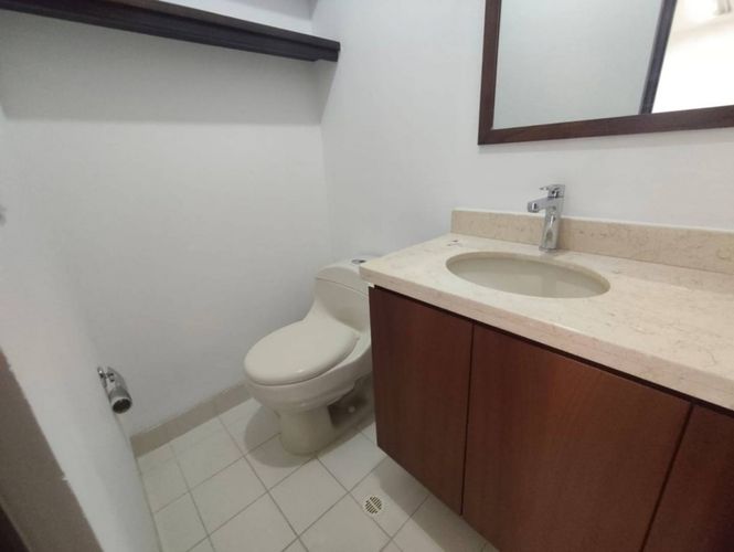 Oficina en arriendo en La Aguacatala, Medellín, 73 m² · foto 8 de 14