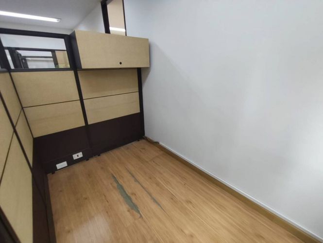 Oficina en arriendo en La Aguacatala, Medellín, 73 m² · foto 13 de 14