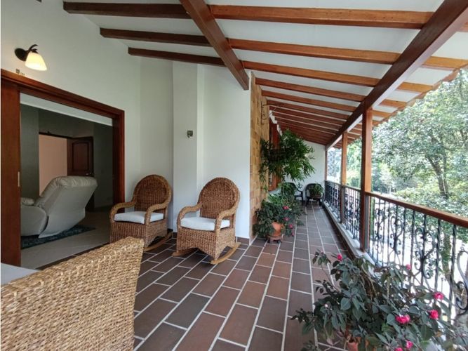 Casa de 3 alcobas en venta en La Doctora, Sabaneta, 188 m² · foto 4 de 15