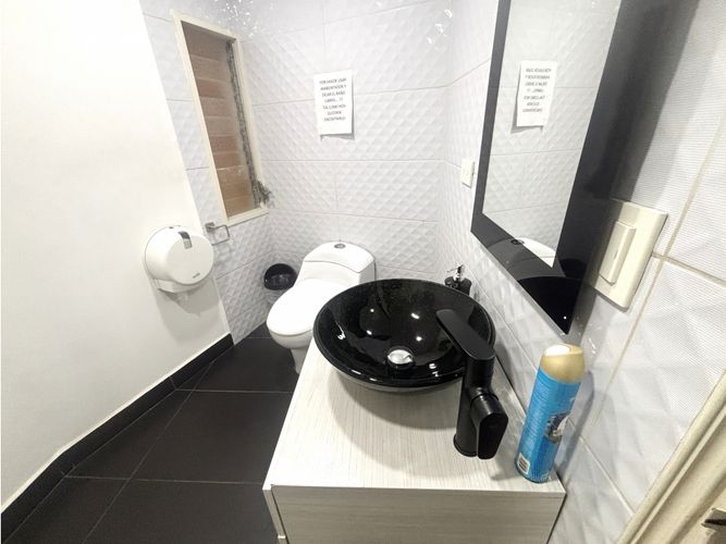 Oficina en arriendo en Astorga, Medellín, 25 m² · foto 5 de 6