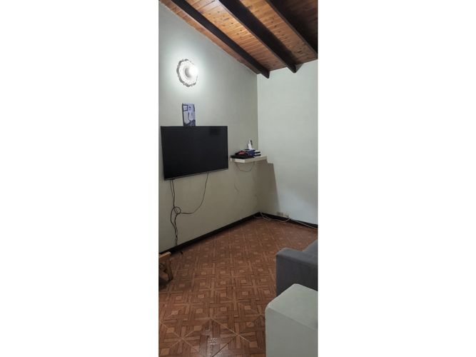 Casa de 5 alcobas en venta en La Milagrosa, Medellín, 126 m² · foto 7 de 16