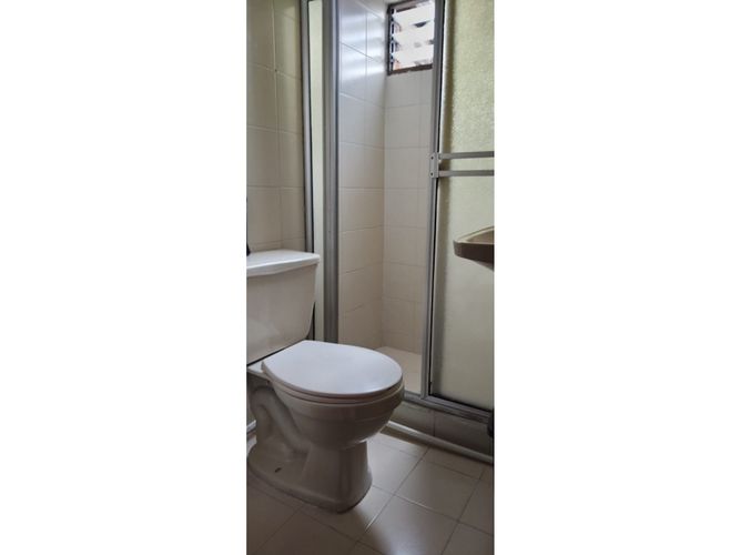 Casa de 5 alcobas en venta en La Milagrosa, Medellín, 126 m² · foto 11 de 16
