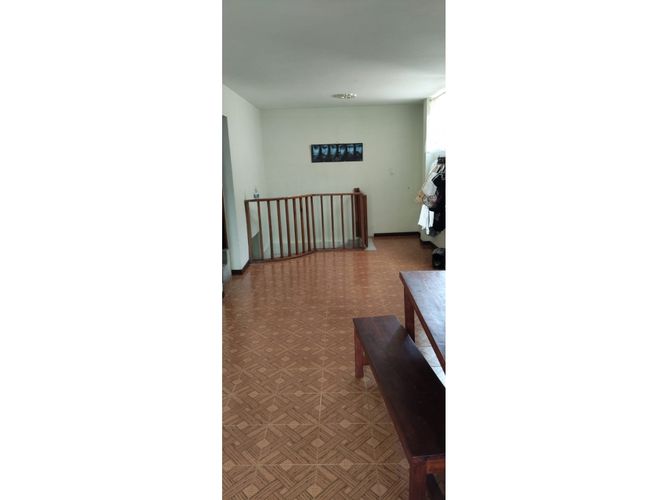 Casa de 5 alcobas en venta en La Milagrosa, Medellín, 126 m² · foto 15 de 16