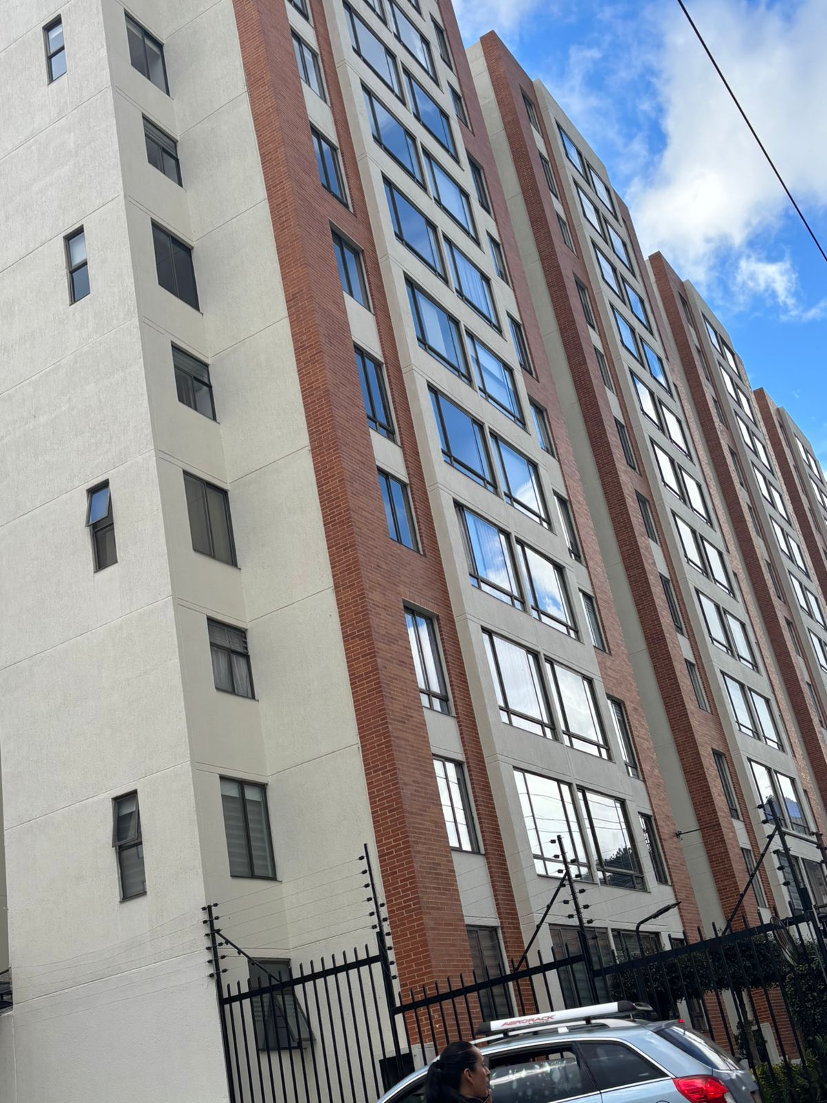 Apartamento en venta en Villas De Aranjuez, Bogotá · foto 2 de 24