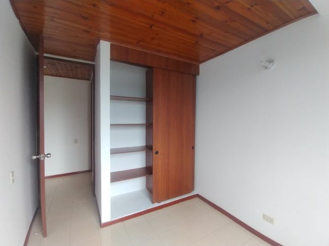 Apartamento de 3 alcobas en venta en Santa Anita, Cali, 70 m² · foto 8 de 21