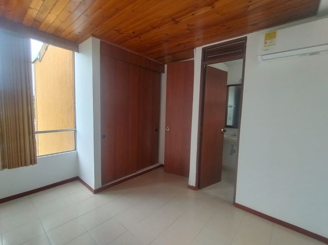 Apartamento de 3 alcobas en venta en Santa Anita, Cali, 70 m² · foto 9 de 21