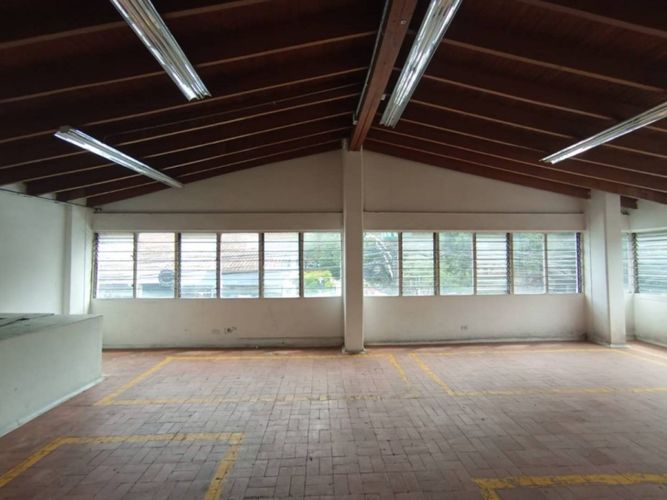 Local en venta en San Diego, Medellín, 200 m² · foto 4 de 9