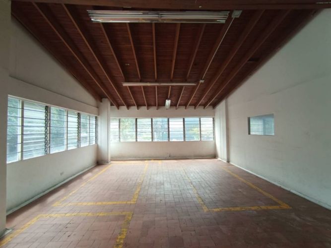 Local en venta en San Diego, Medellín, 200 m² · foto 6 de 9