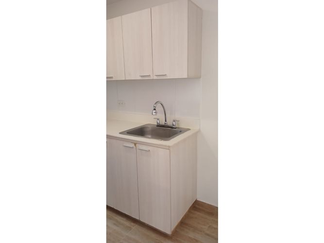 Apartamento de 3 alcobas en venta en Ancon Sur, Sabaneta, 86 m² · foto 4 de 13