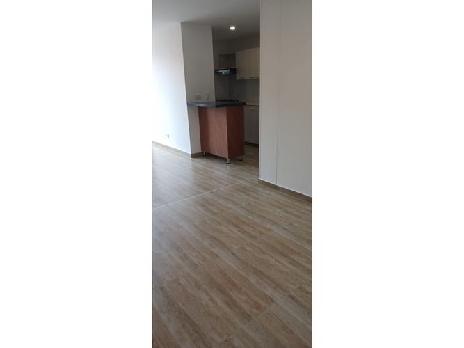 Apartamento de 3 alcobas en venta en Ancon Sur, Sabaneta, 86 m² · foto 6 de 13