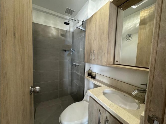 Apartamento de 3 alcobas en venta en Aves Maria, Sabaneta, 67 m² · foto 11 de 13