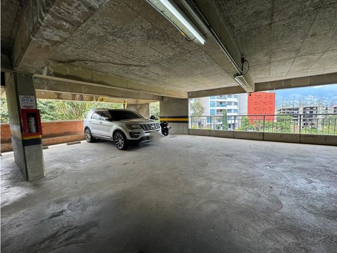 Apartamento de 3 alcobas en venta en Aves Maria, Sabaneta, 67 m² · foto 13 de 13