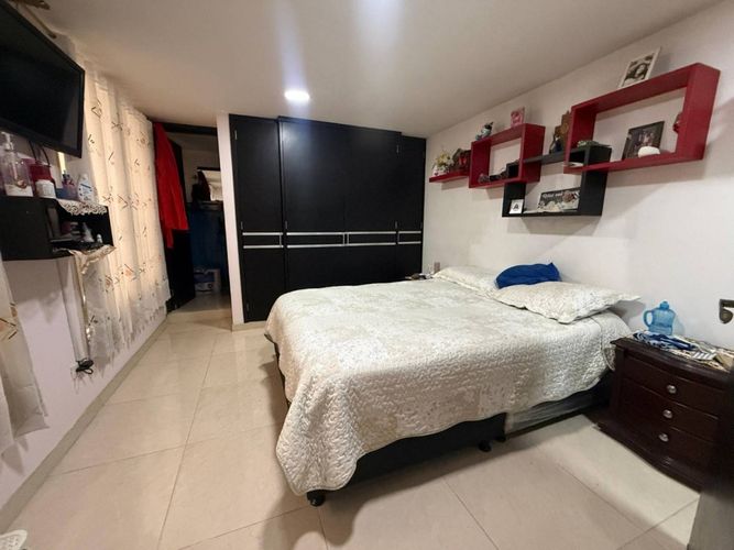 Casa de 5 alcobas en venta en Los Sauces, Bogotá, 414 m² · foto 14 de 24