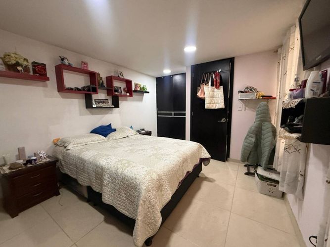 Casa de 5 alcobas en venta en Los Sauces, Bogotá, 414 m² · foto 15 de 24