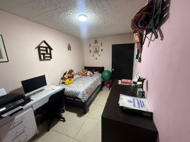 Casa de 5 alcobas en venta en Los Sauces, Bogotá, 414 m² · foto 16 de 24