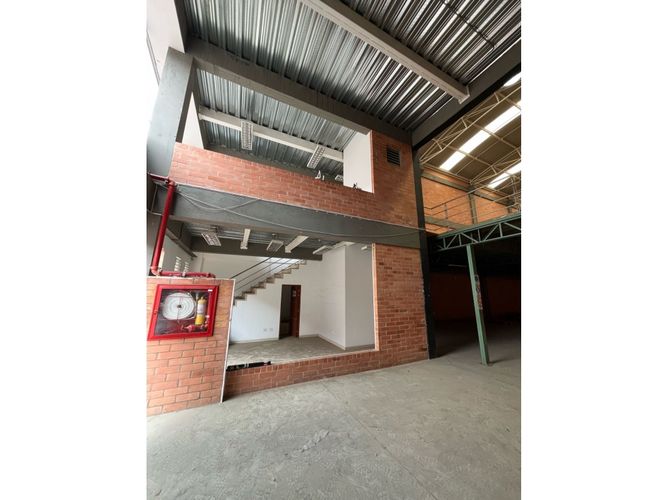 Bodega en arriendo en Paramo De Guerrero, Zipaquirá, 740 m² · foto 12 de 21