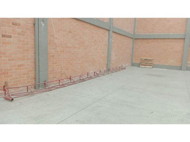 Bodega en arriendo en Paramo De Guerrero, Zipaquirá, 740 m² · foto 14 de 21